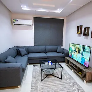 شقة غرفتين و صالة بدخول باب ذكي الرياض